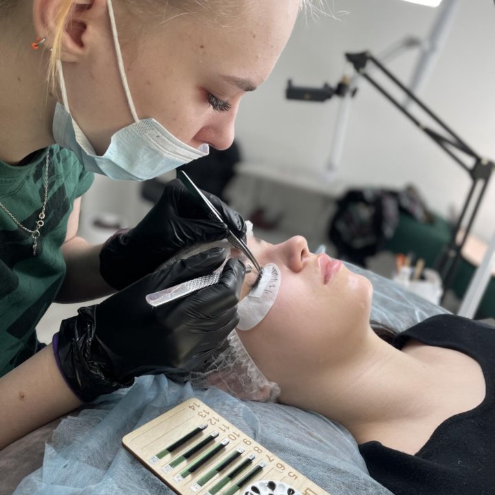 Наращивание ресниц