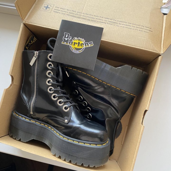 Dr.Martens