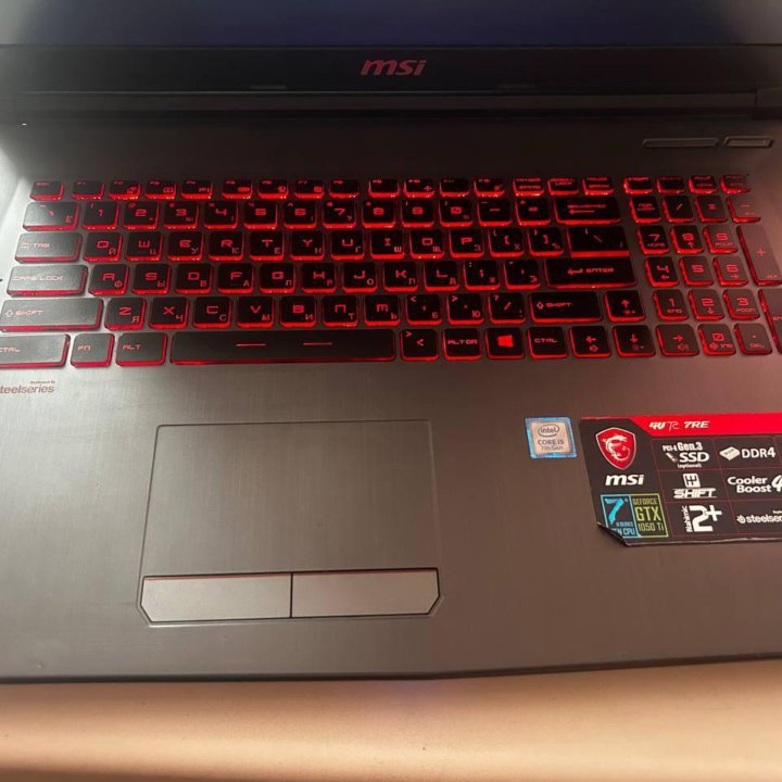 Продам игровой ноутбук MSI GV72 7RE