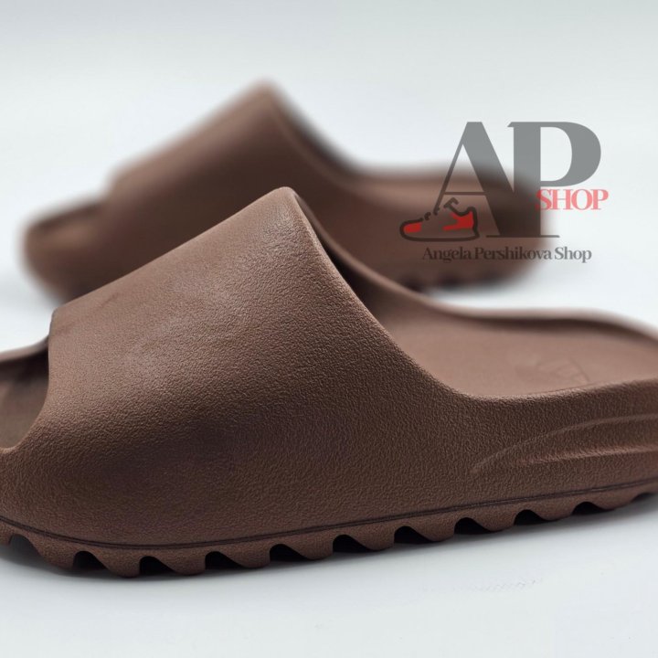 Adidas Yeezy Slide Earth Brown