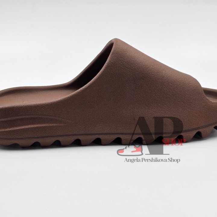 Adidas Yeezy Slide Earth Brown