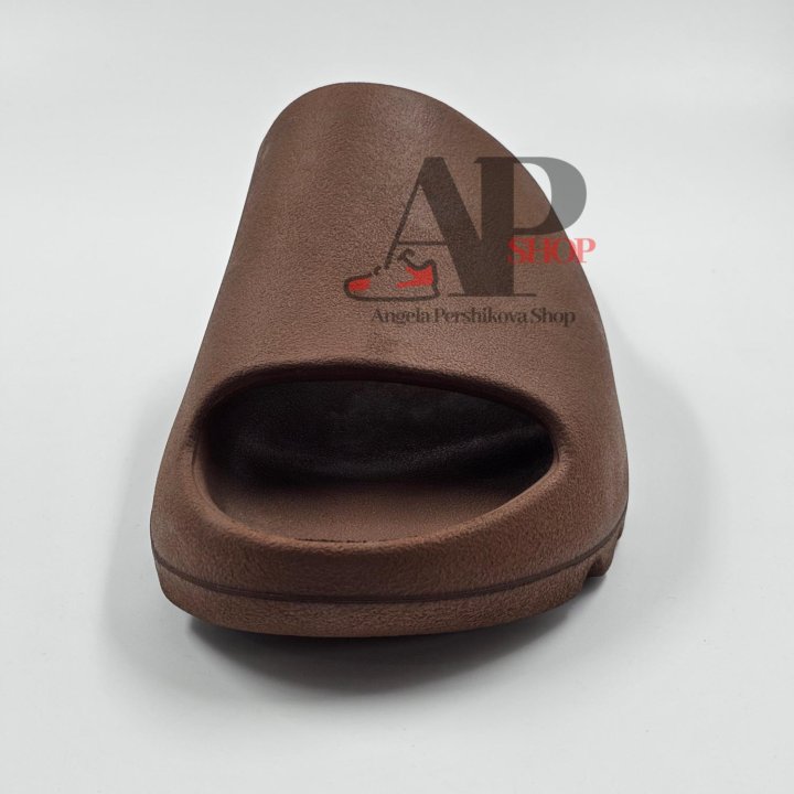 Adidas Yeezy Slide Earth Brown