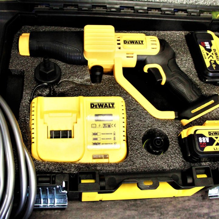 Аккумуляторная мойка DeWalt в кейсе опт розница