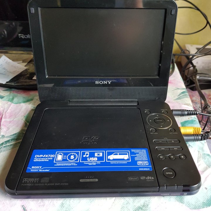 Портативный DVD player Sony