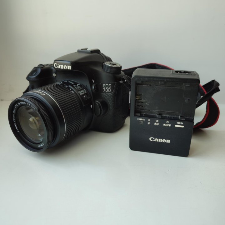  Зеркальный фотоаппарат Canon EOS 70D