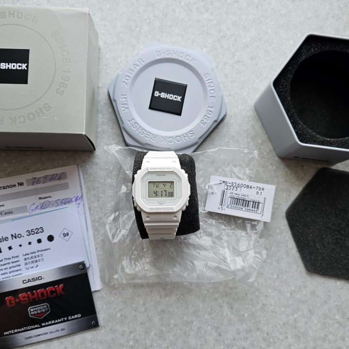 Белые часы Casio G-shock GMD-S5600BA (новые)