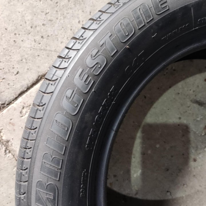 BRIDGESTONE 175/65 R 15 лето 1шт.