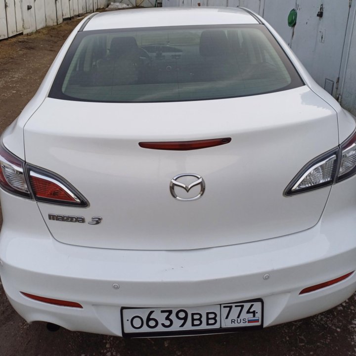 Mazda 3, 2012