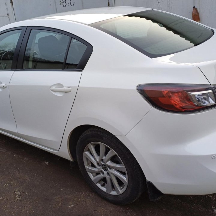 Mazda 3, 2012