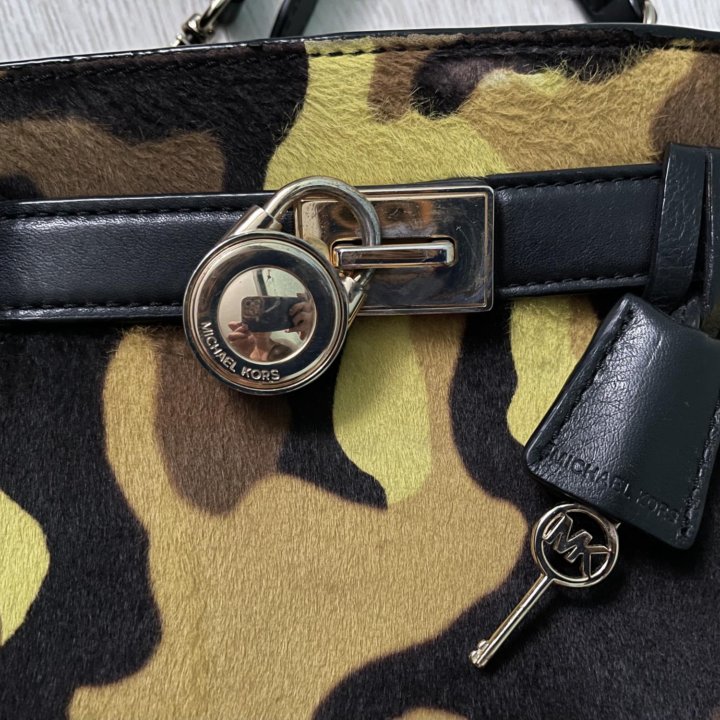 Michael Kors Camouflage Bag (MILITARY)