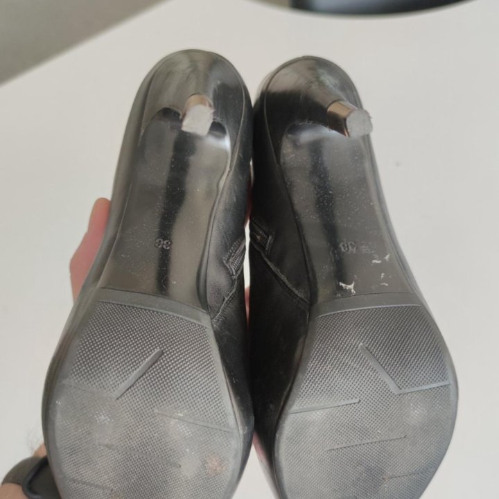 Туфли чёрные