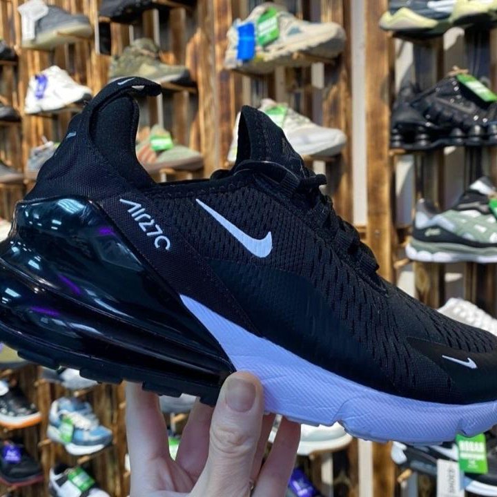 Кроссовки Nike Air Max 270