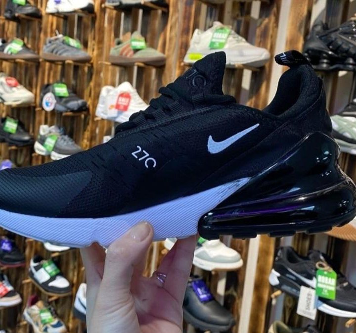 Кроссовки Nike Air Max 270