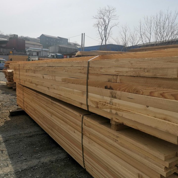 Доска лиственница 1-2сорт 50х100х4000(1м3/50шт.)