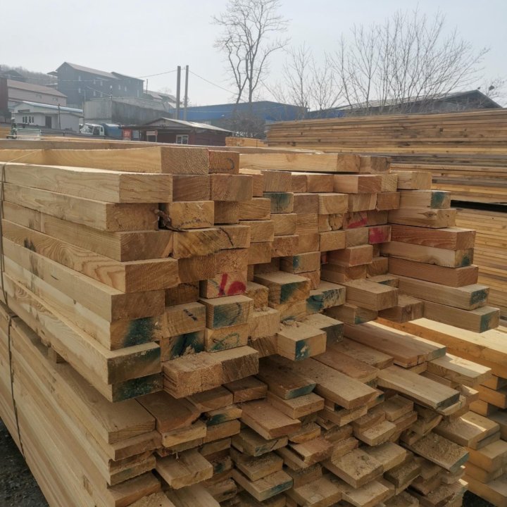 Доска лиственница 1-2сорт 50х100х4000(1м3/50шт.)