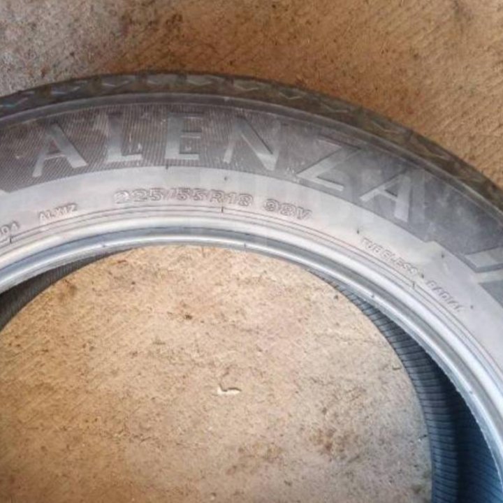 Шины Bridgestone Alenza LX 100