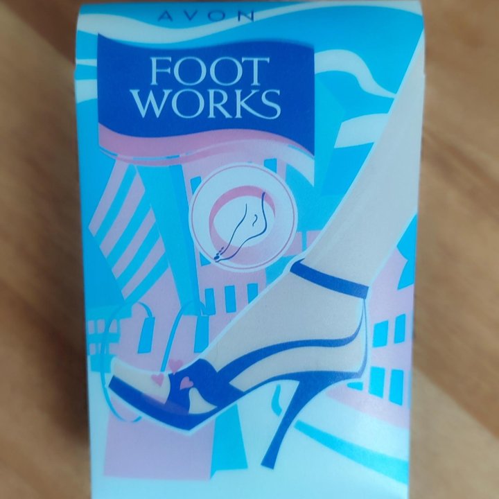 Гелевые подушечки от натирания Avon Foot Works