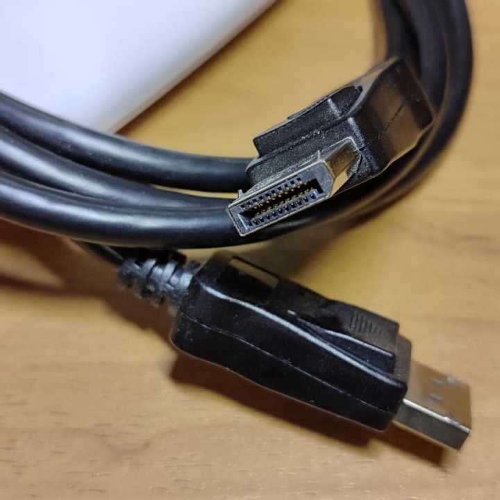 Кабель Displayport