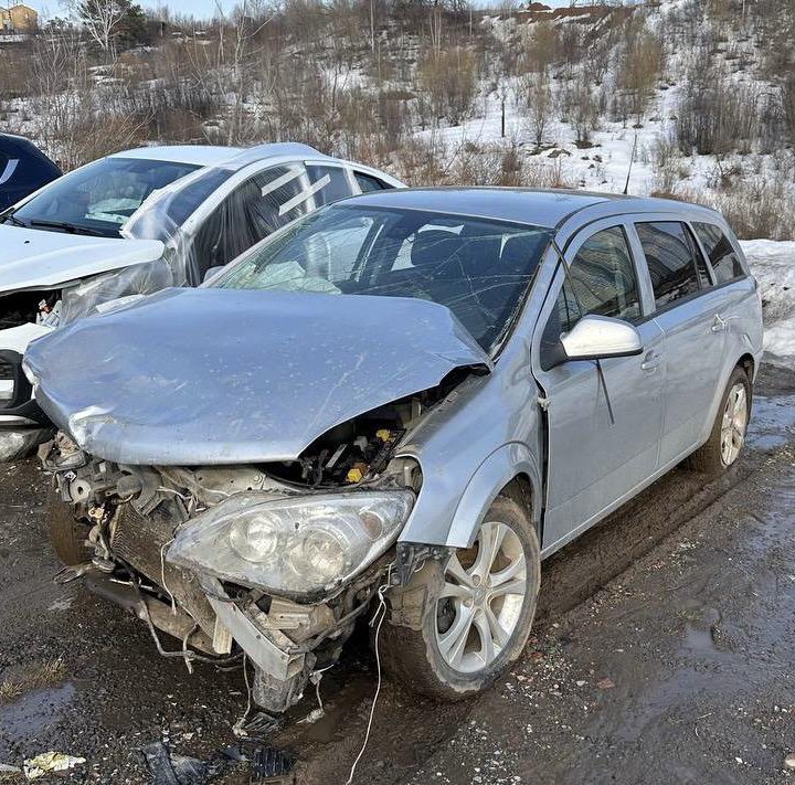 Opel Astra, 2012