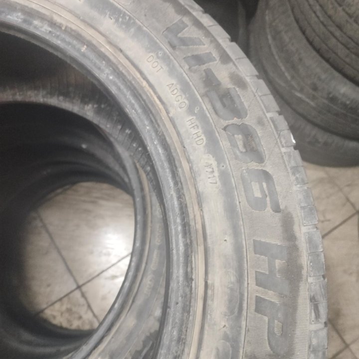 225/60 R18