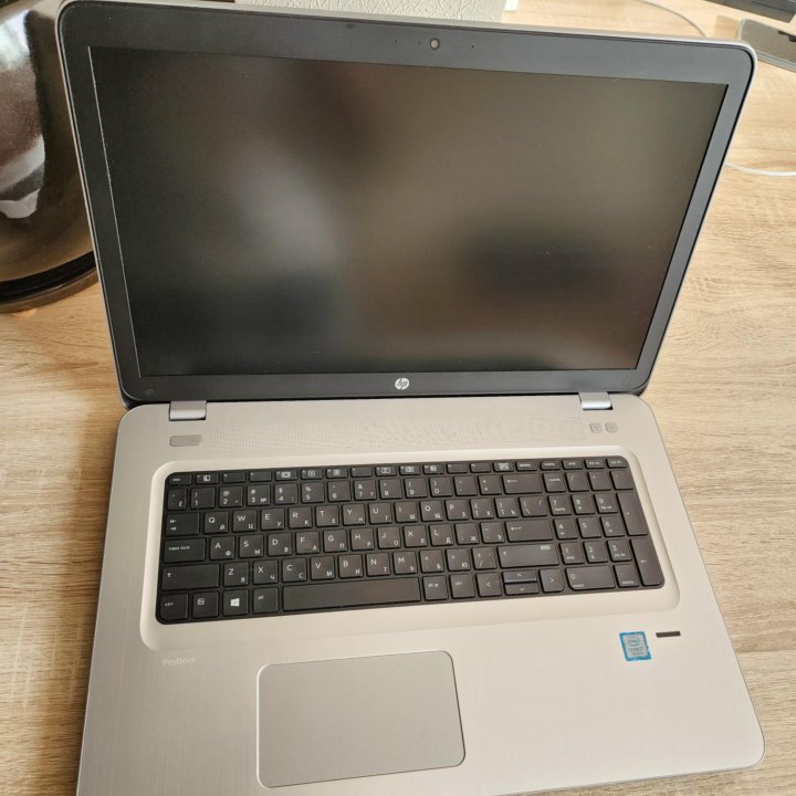 HP ProBook 470G4, core i7(8 gen), 16gb, SSD, 930MX