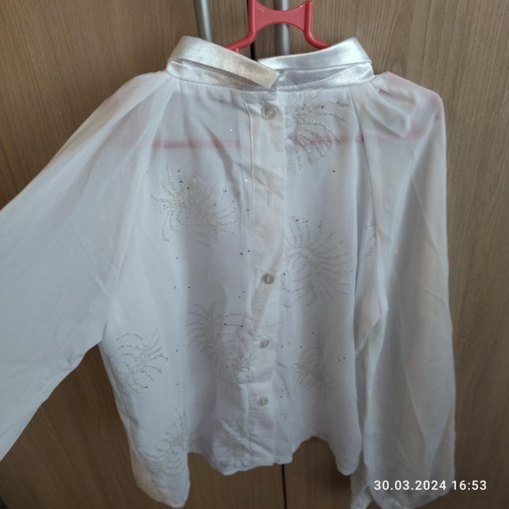 Продам блузку