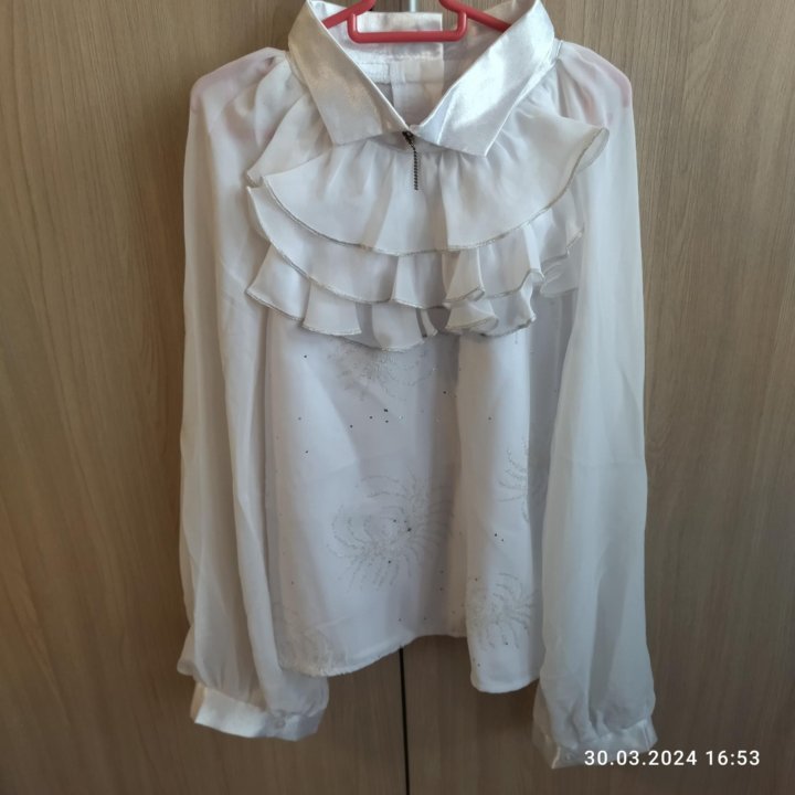 Продам блузку