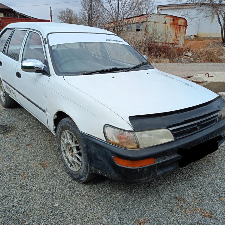 Toyota Corolla, 1992