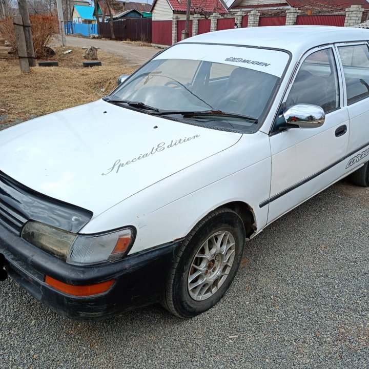 Toyota Corolla, 1992