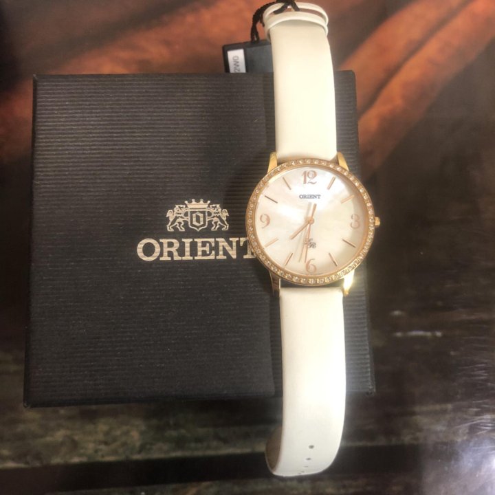 Часы женские Orient