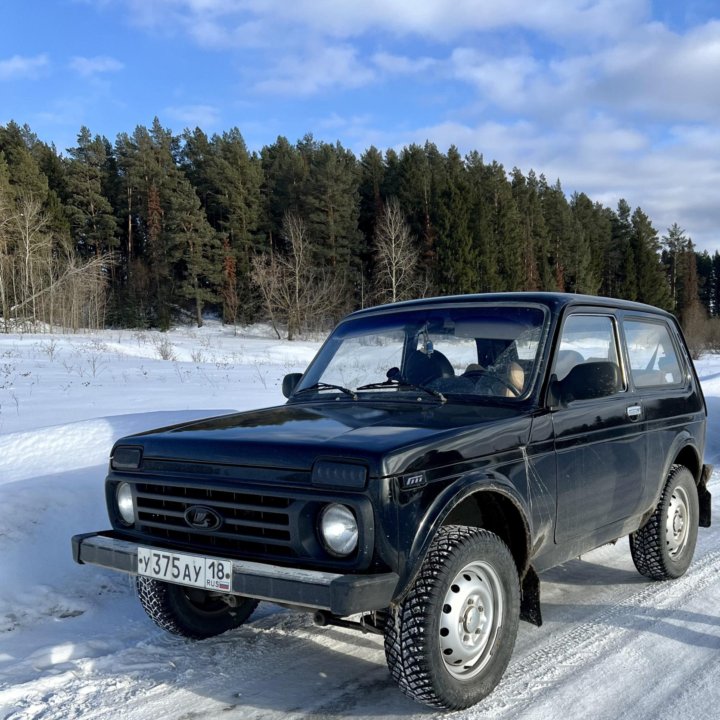 ВАЗ (Lada) Niva (4x4/Legend), 2011