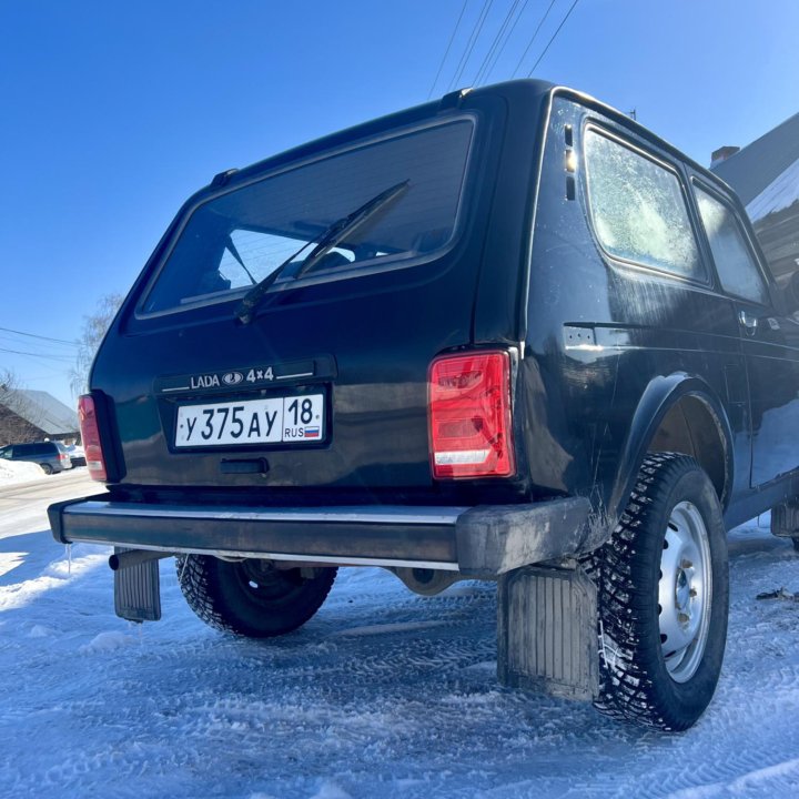 ВАЗ (Lada) Niva (4x4/Legend), 2011