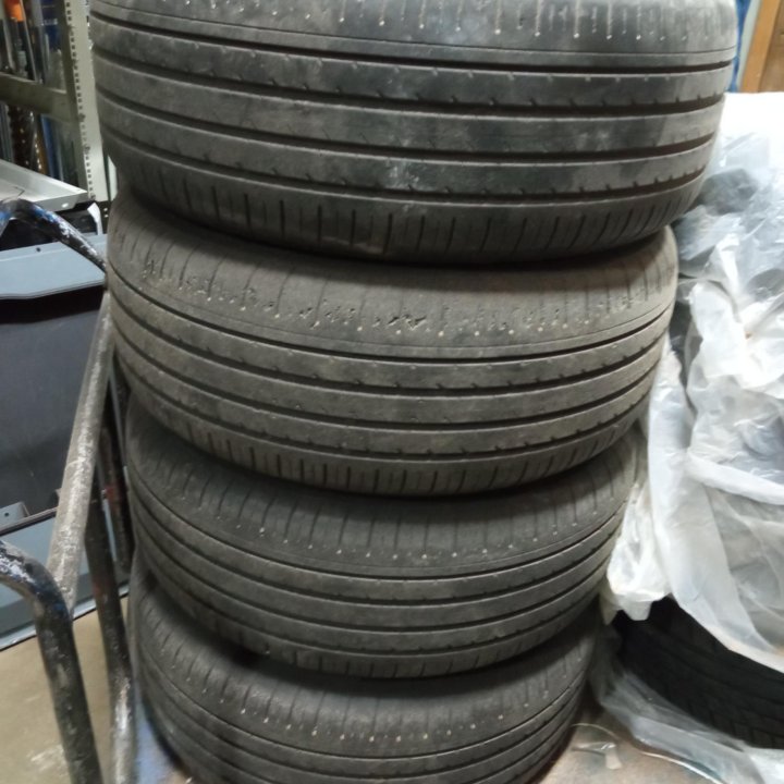 Yokohama Advan Sport V105 245/50 R18 104Y