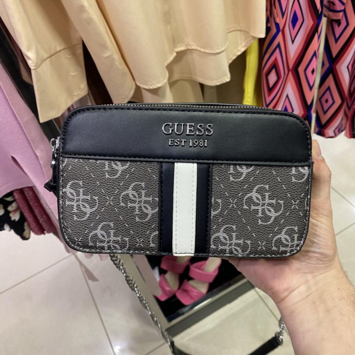 Сумка женская Guess новая в наличии