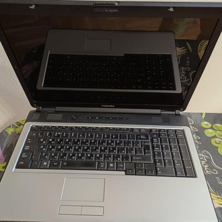 Продам ноутбук Toshiba Satellite