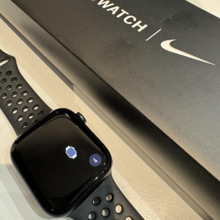 Apple watch 7 45mm Nike edition