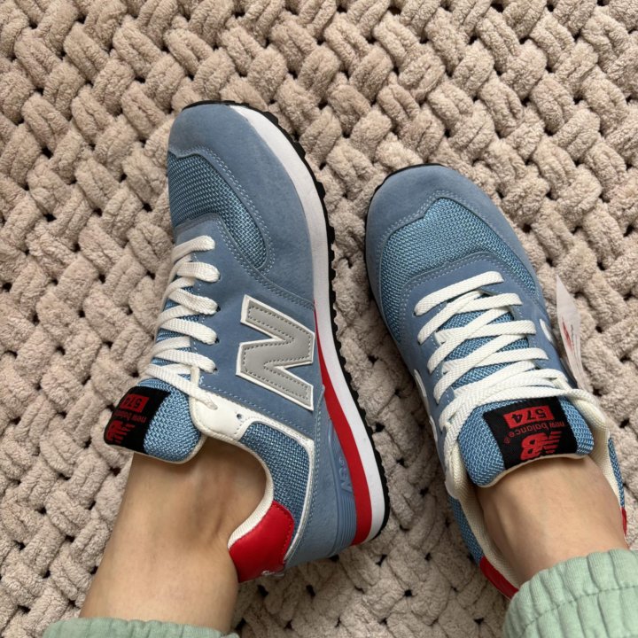 Кроссовки женские new balance