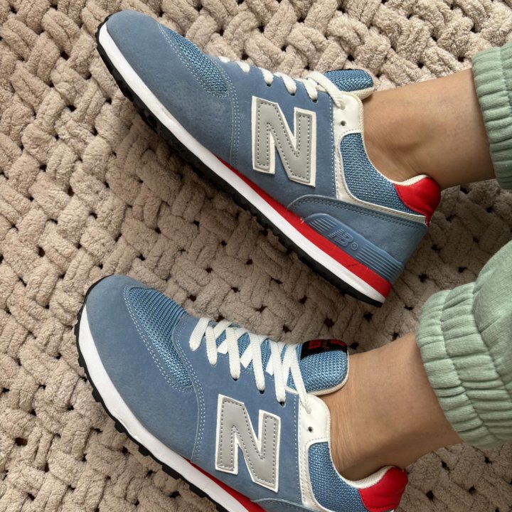 Кроссовки женские new balance