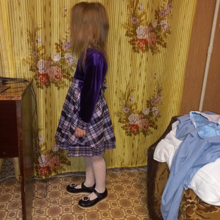 Праздничное платье на девочку