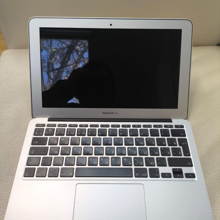 MacBook Air 11 2011 CORE I5 /2gb/64gb SSD/hd3000,