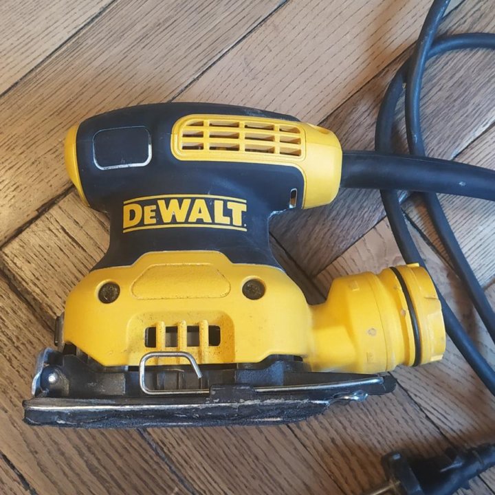 Шлифовальная машика Dewalt