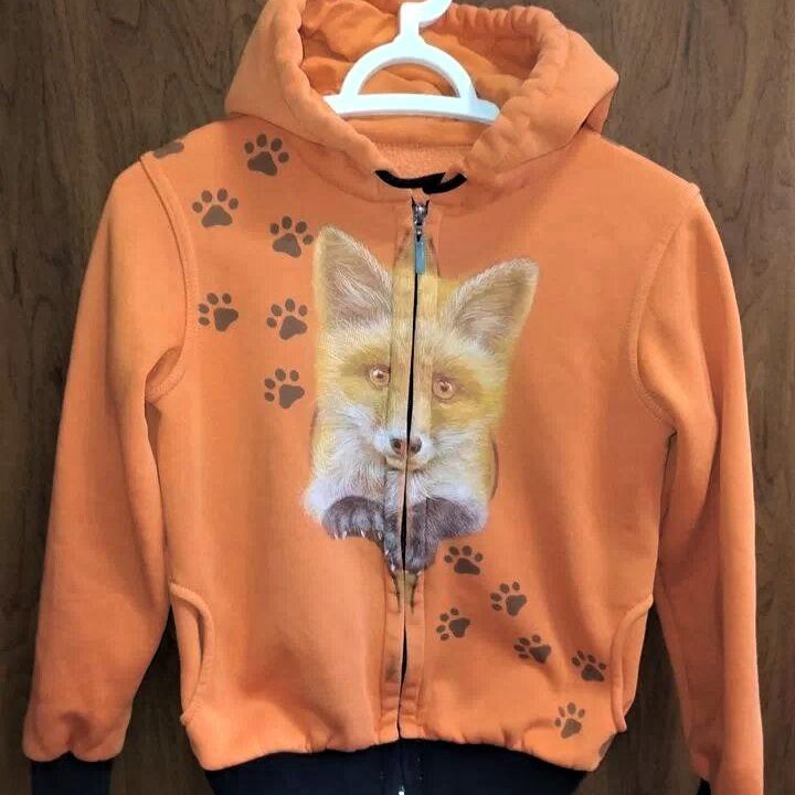 Толстовка с рисунком 