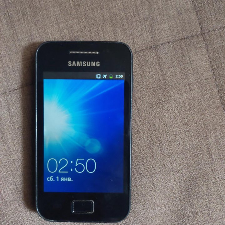 Телефон Samsung ACE GT-S5830i