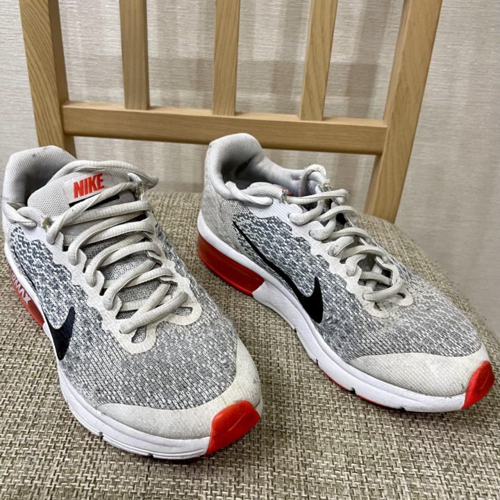 Кроссовки Nike Airmax