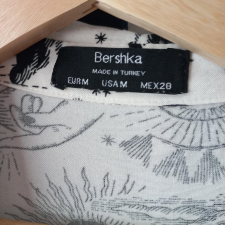 Рубашка женская короткая Bershka