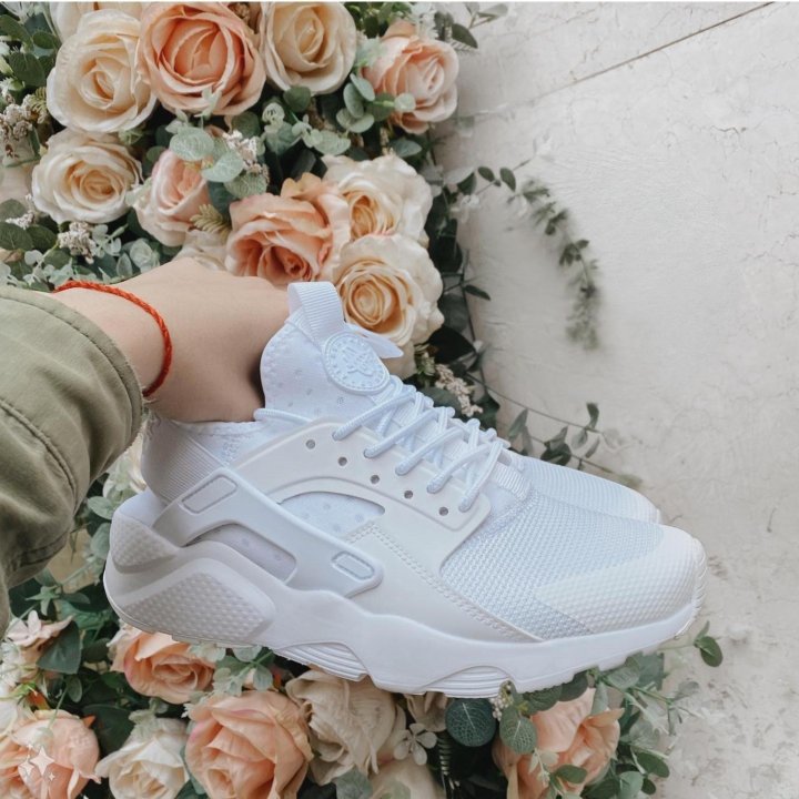 Кроссовки женские nike air huarache white