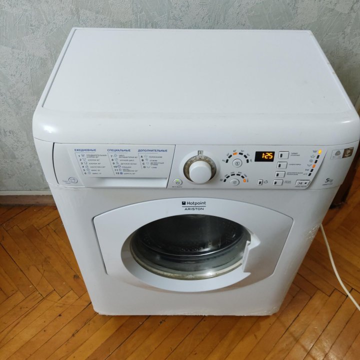 Стиральная Hotpoint Ariston 5 кг 1200 об