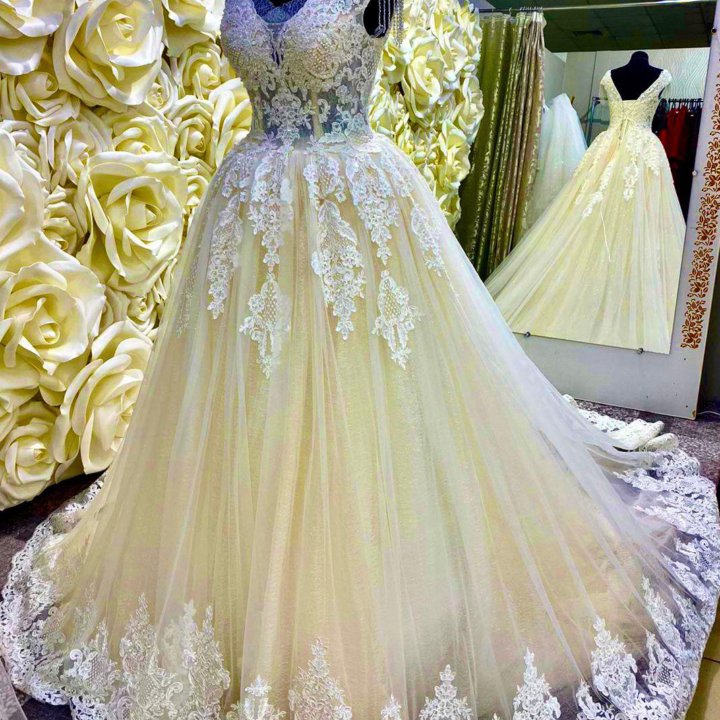 Продам платье