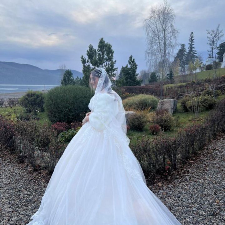 Продам платье