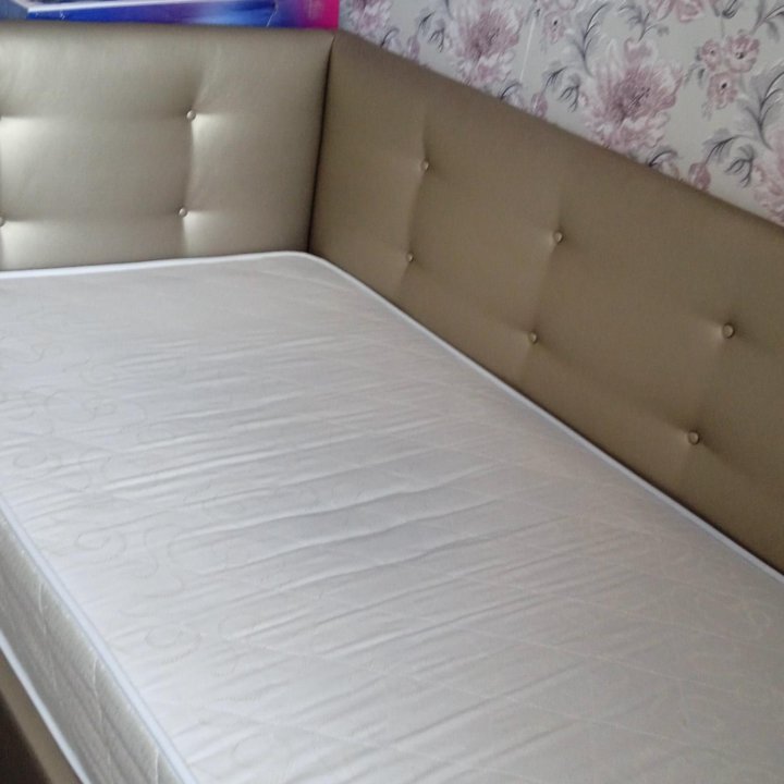 Односпальная кровать формы, Аскона вместе с матрас